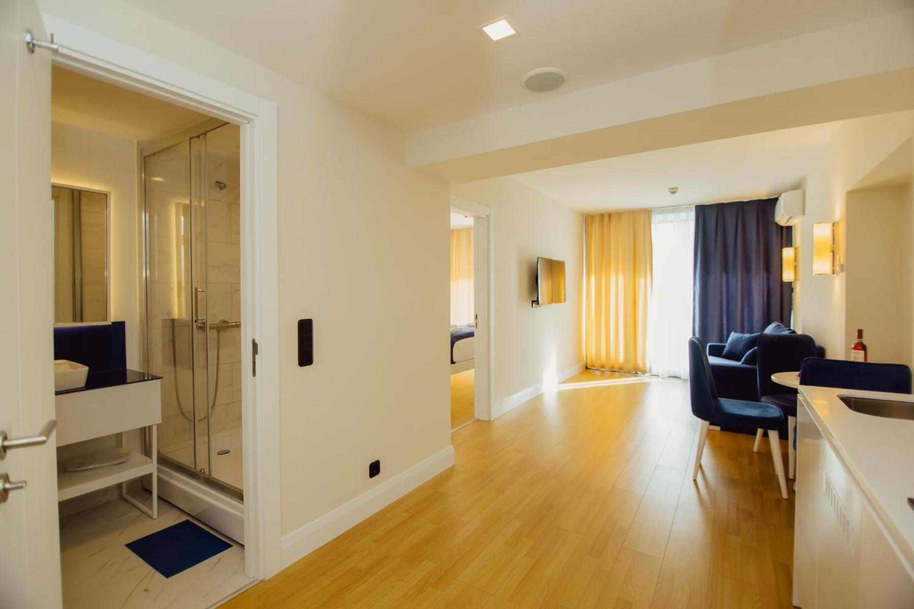 Orbi City Twin Towers Apartment Batumi Bagian luar foto