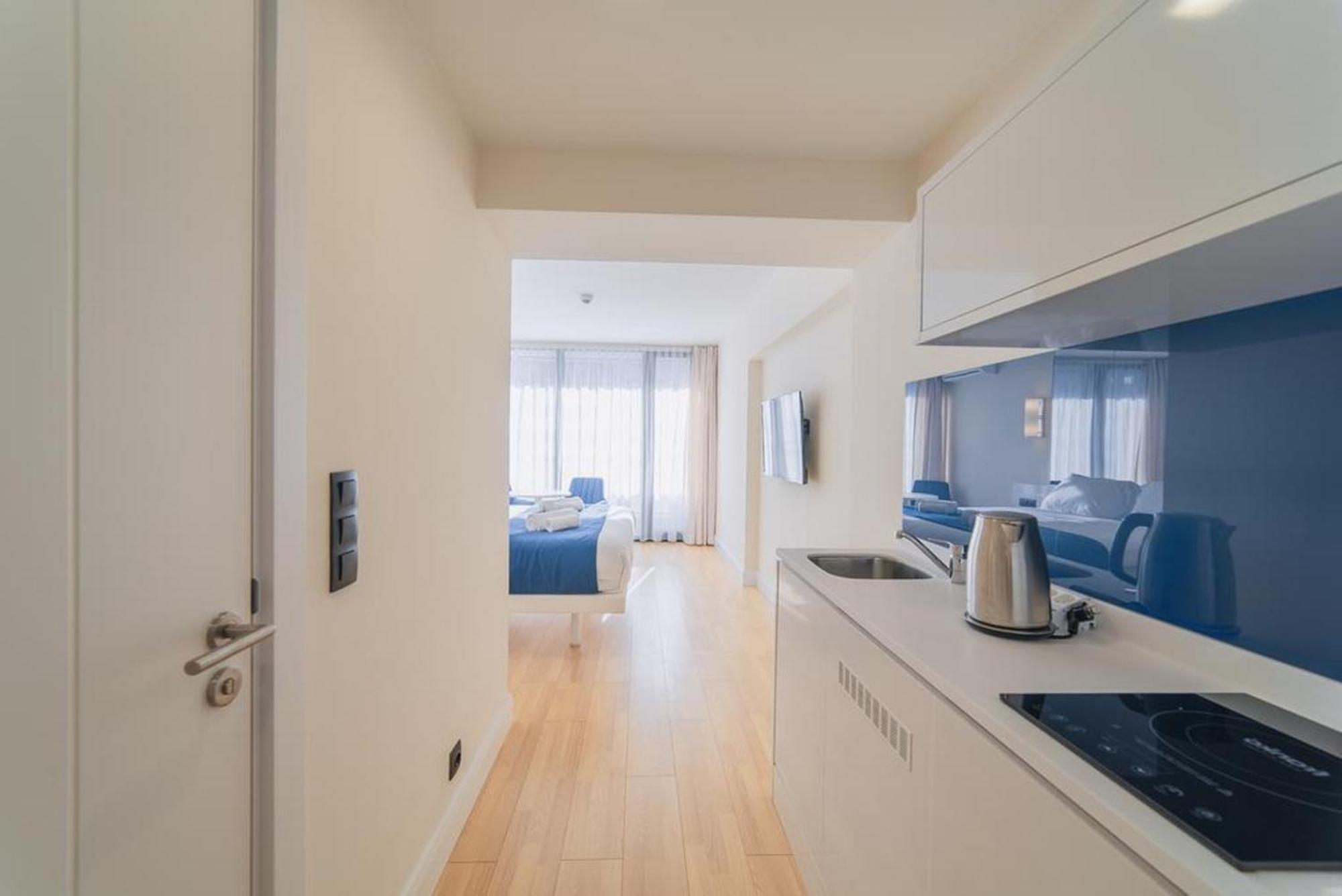 Orbi City Twin Towers Apartment Batumi Bagian luar foto
